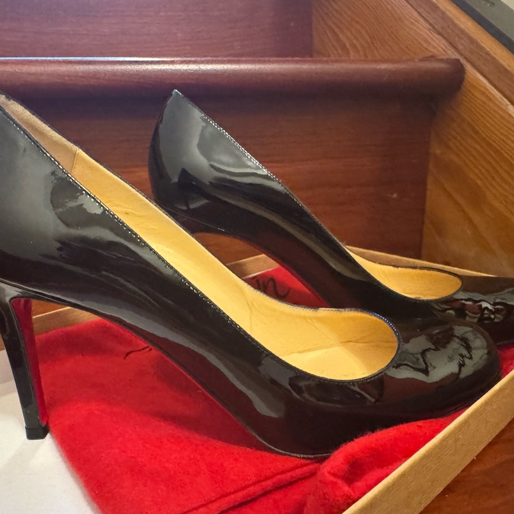 Christian Louboutin Simple Pump EU 36.5, worn only 1 time ! Box, dust bag etc.
